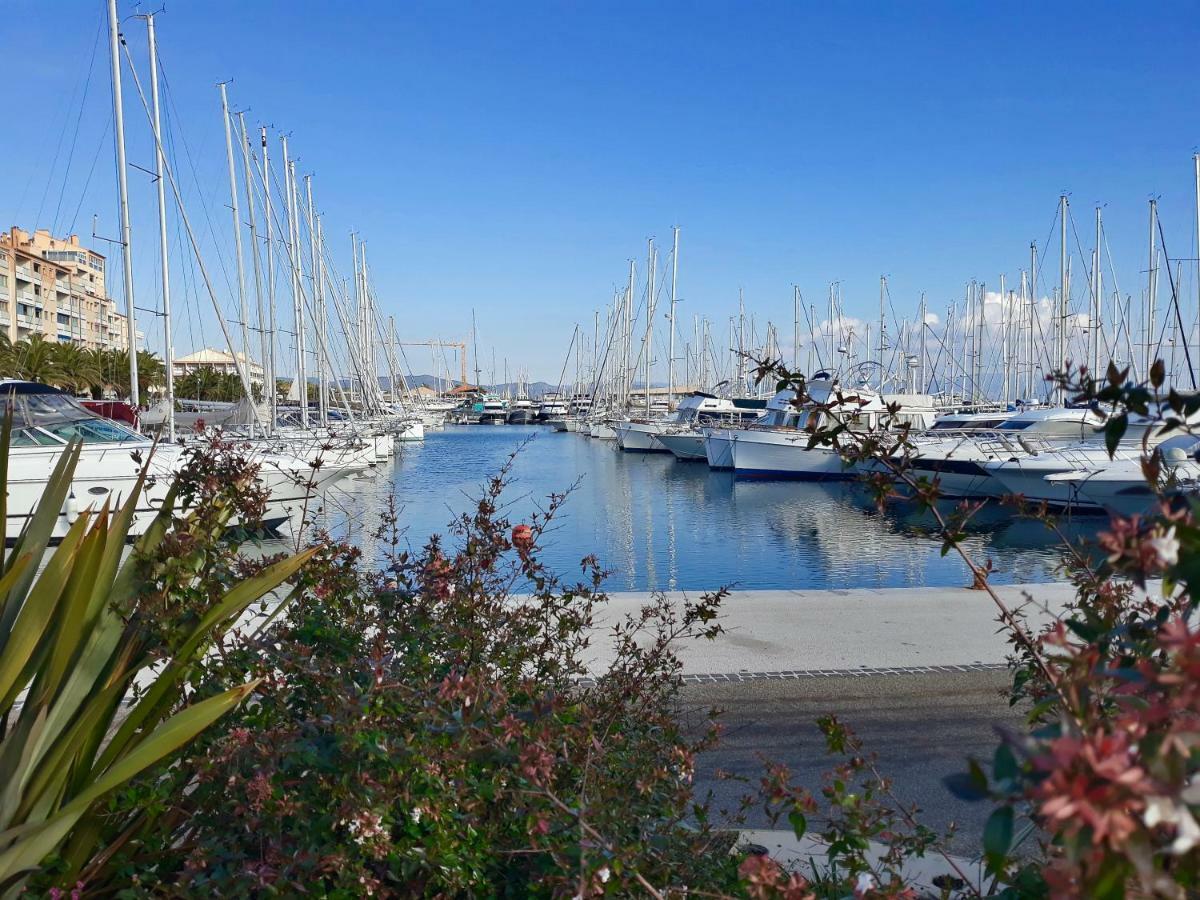 Studio Port D'Hyeres Vue Mer Et Iles De Porquerolles Et Port-Cros Exteriör bild